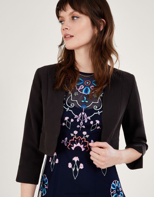 Monsoon UAE - سترة قصيرة من هورتينسيا مصنوعة من البوليستر المعاد تدويره ملابس أسود Monsoon نحيف N4BV8X364